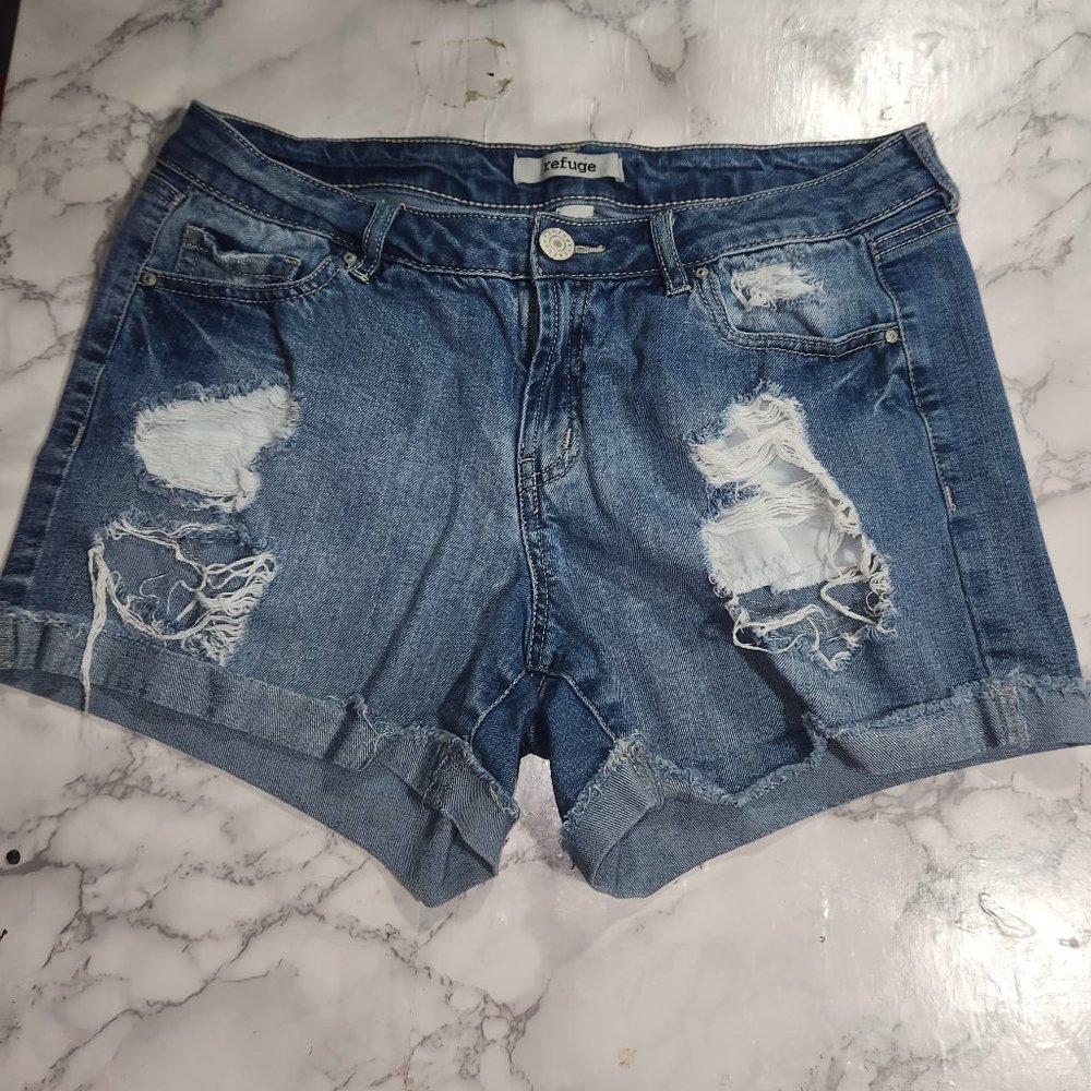 Refuge Ladies' distressed jean shorts in size 8/ 30" waist